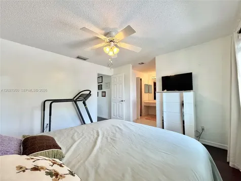 20807 NW 1st Street Pembroke Pines FL 33029