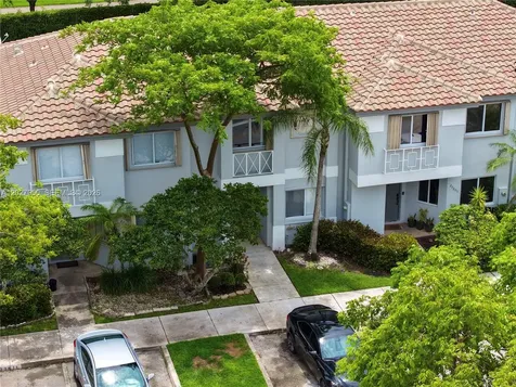 20807 NW 1st Street Pembroke Pines FL 33029