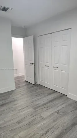 4952 NW 21st Avenue Miami FL 33142