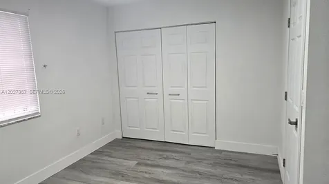 4952 NW 21st Avenue Miami FL 33142