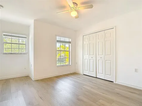 9101 Gervais Circle Naples FL 34120