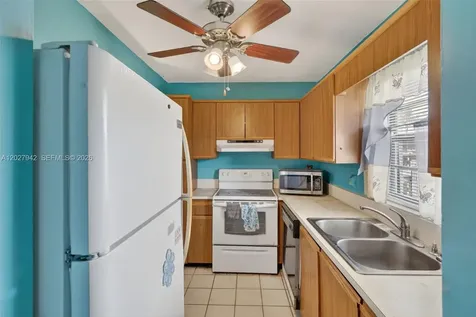 1427 Towhee Street Homestead FL 33035
