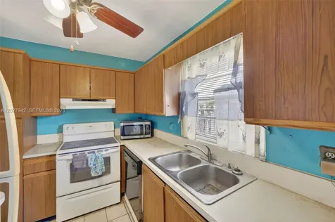 1427 Towhee Street Homestead FL 33035