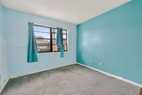 1427 Towhee Street Homestead FL 33035