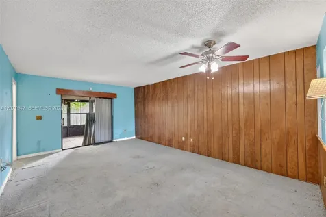 1427 Towhee Street Homestead FL 33035