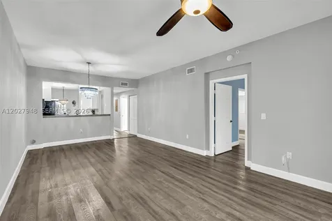 7715 Yardley Drive Tamarac FL 33321