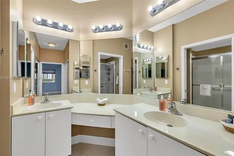 7715 Yardley Drive Tamarac FL 33321