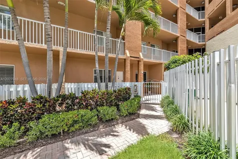 7715 Yardley Drive Tamarac FL 33321
