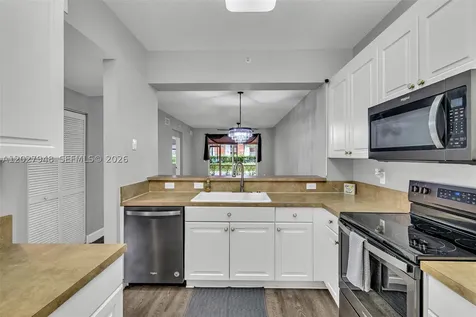 7715 Yardley Drive Tamarac FL 33321