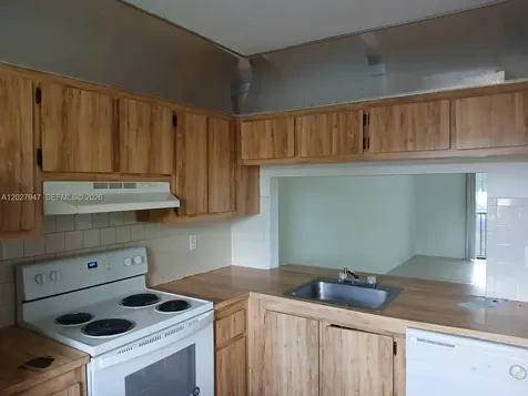 9141 NW 1st Court Pembroke Pines FL 33024