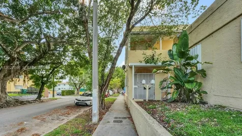 242 SW 15th Avenue Miami FL 33135