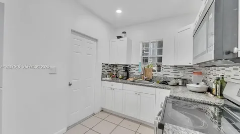 242 SW 15th Avenue Miami FL 33135