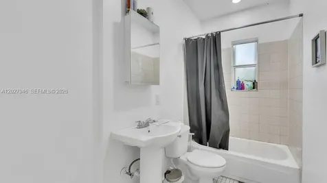 242 SW 15th Avenue Miami FL 33135
