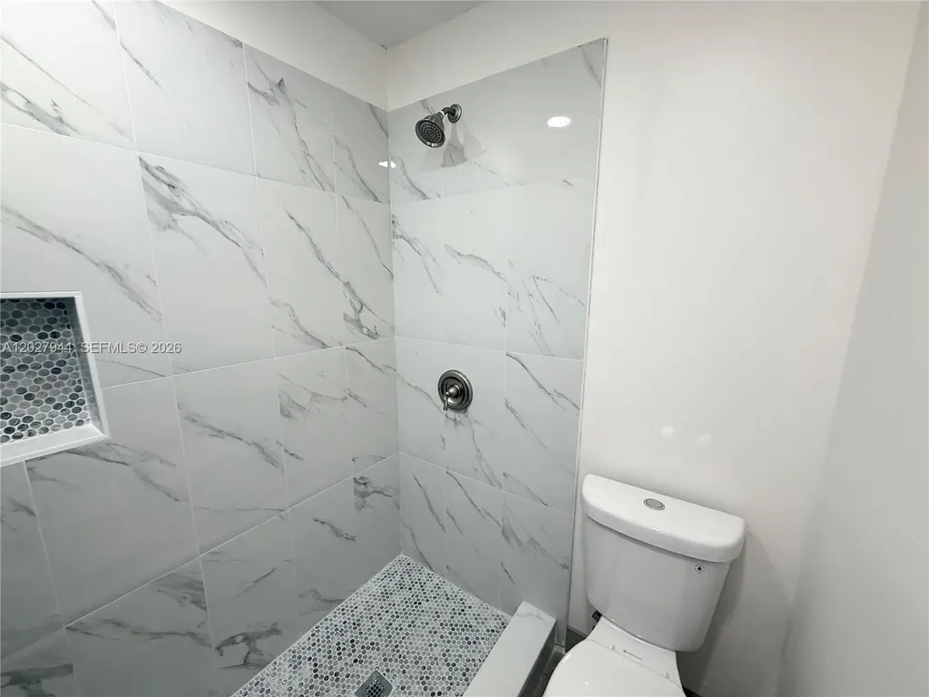 9788 NW 3rd Manor Coral Springs FL 33071
