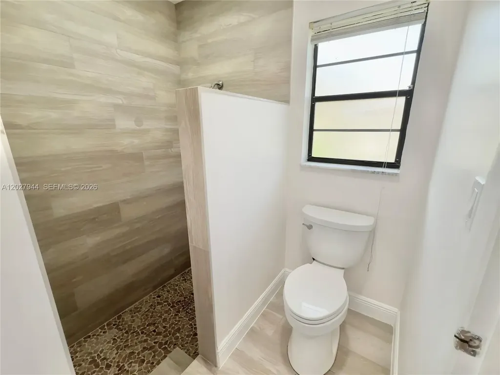 9788 NW 3rd Manor Coral Springs FL 33071