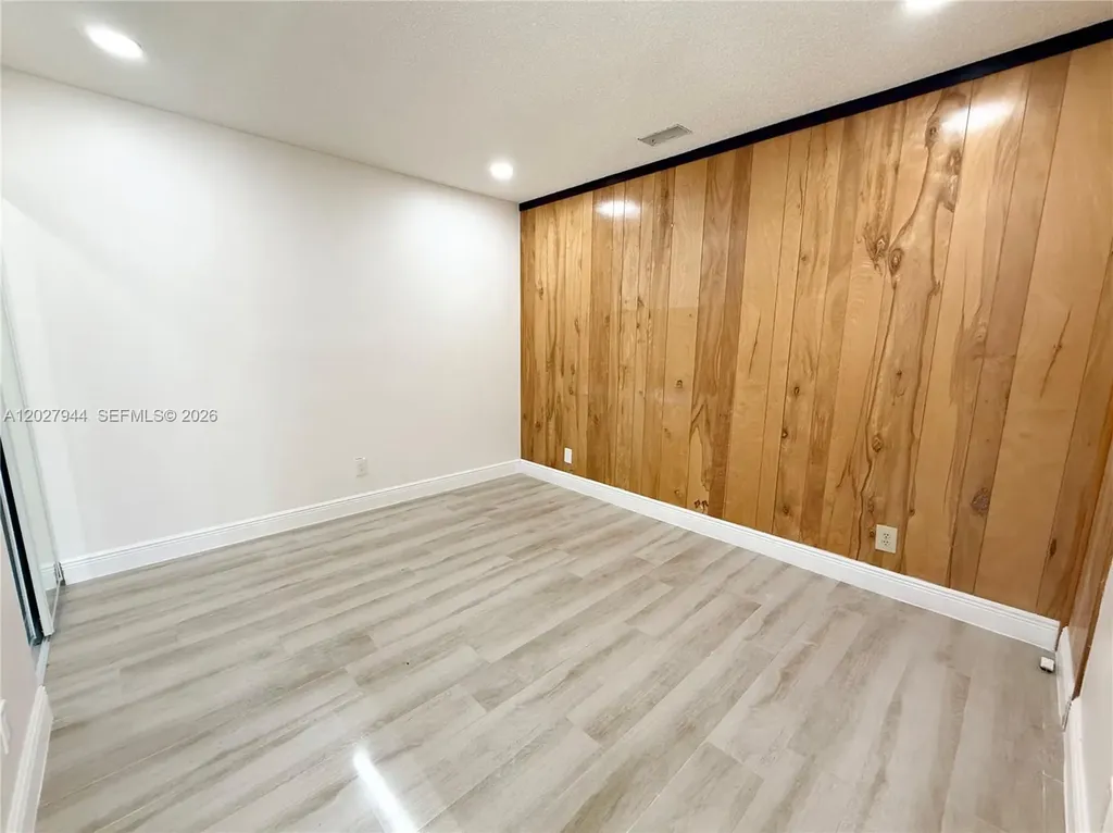 9788 NW 3rd Manor Coral Springs FL 33071