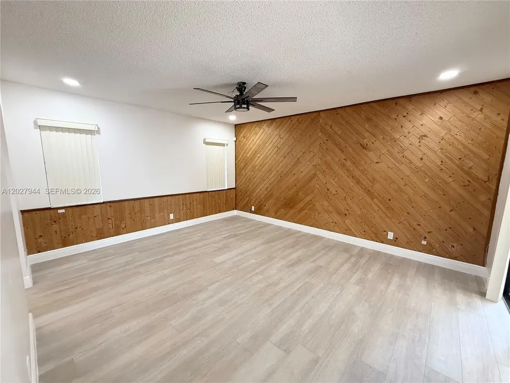9788 NW 3rd Manor Coral Springs FL 33071