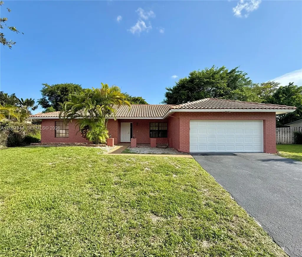 9788 NW 3rd Manor Coral Springs FL 33071