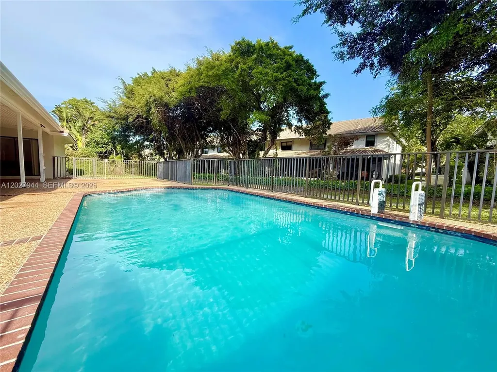 9788 NW 3rd Manor Coral Springs FL 33071