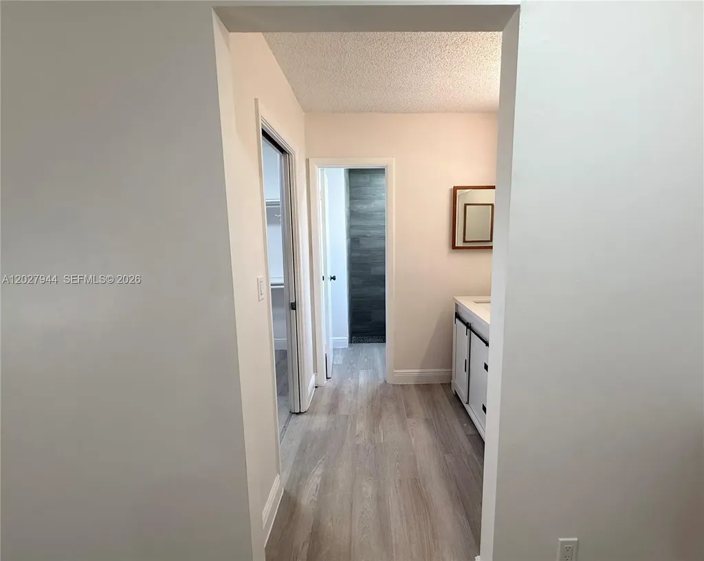 9788 NW 3rd Manor Coral Springs FL 33071