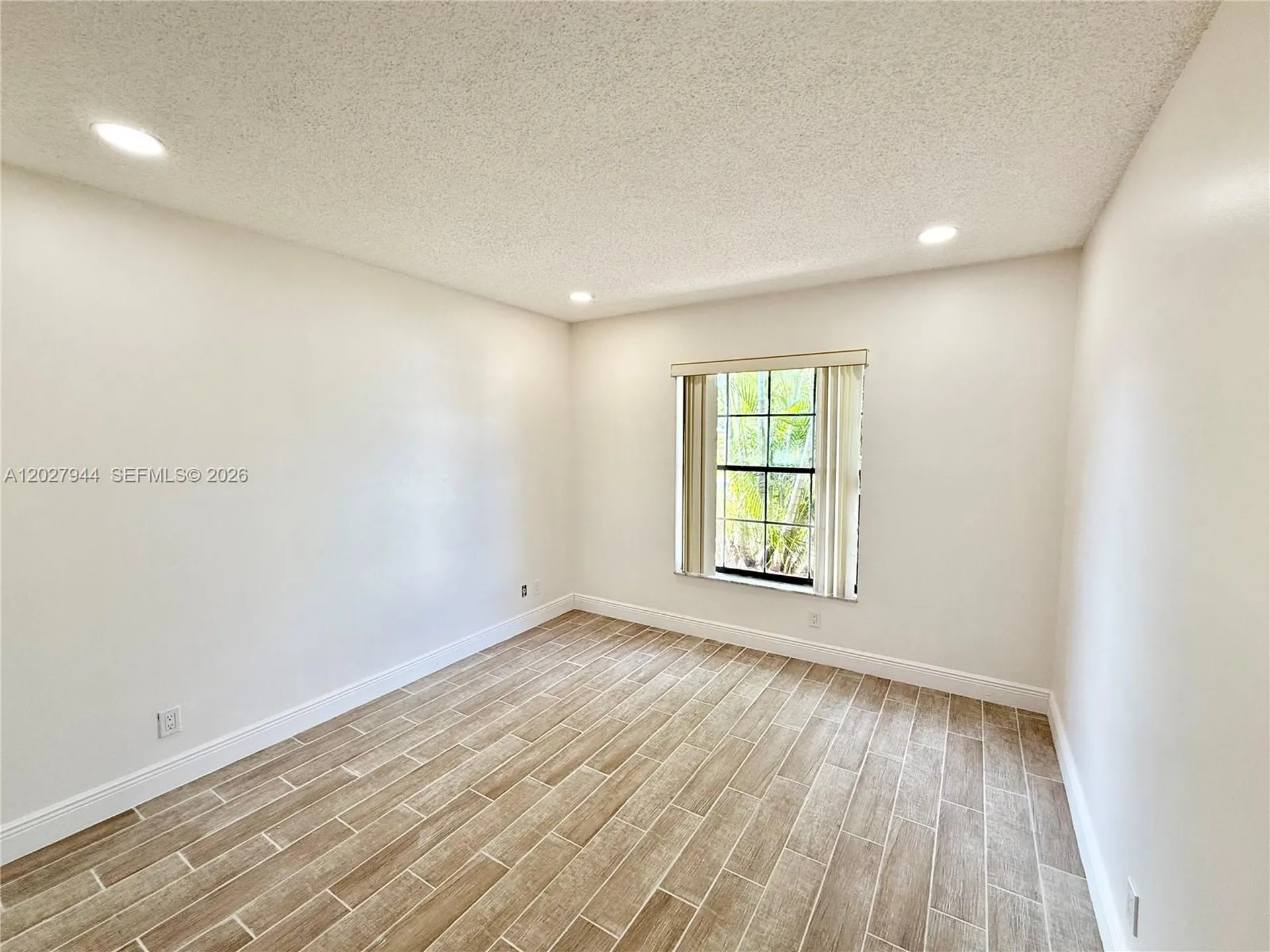 9788 NW 3rd Manor Coral Springs FL 33071