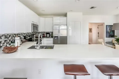 476 NE 194th Terrace Miami FL 33179