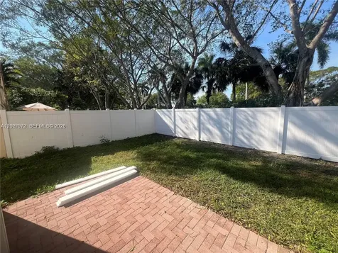 812 Garnet Circle Weston FL 33326