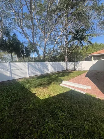 812 Garnet Circle Weston FL 33326