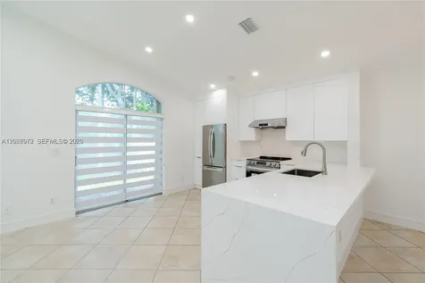 812 Garnet Circle Weston FL 33326