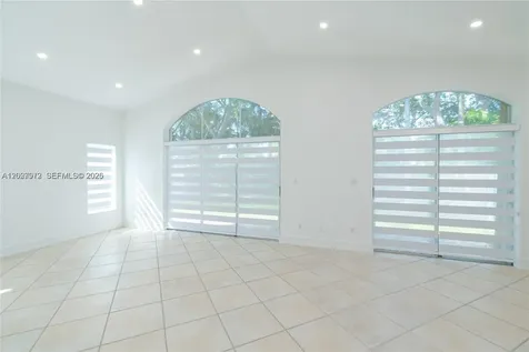 812 Garnet Circle Weston FL 33326