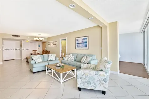 5401 Collins Avenue Miami Beach FL 33140