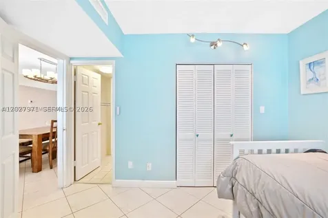 5401 Collins Avenue Miami Beach FL 33140