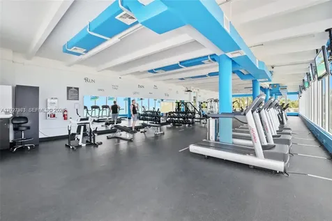 5401 Collins Avenue Miami Beach FL 33140