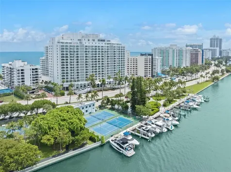 5401 Collins Avenue Miami Beach FL 33140