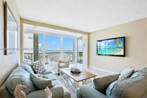 5401 Collins Avenue Miami Beach FL 33140