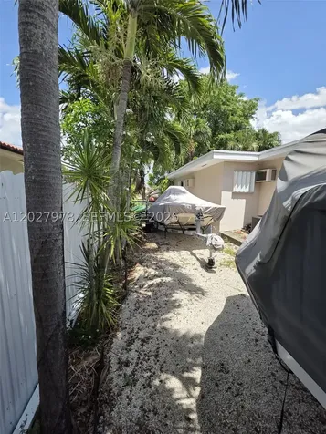 16825 NW 74th Avenue Hialeah FL 33015