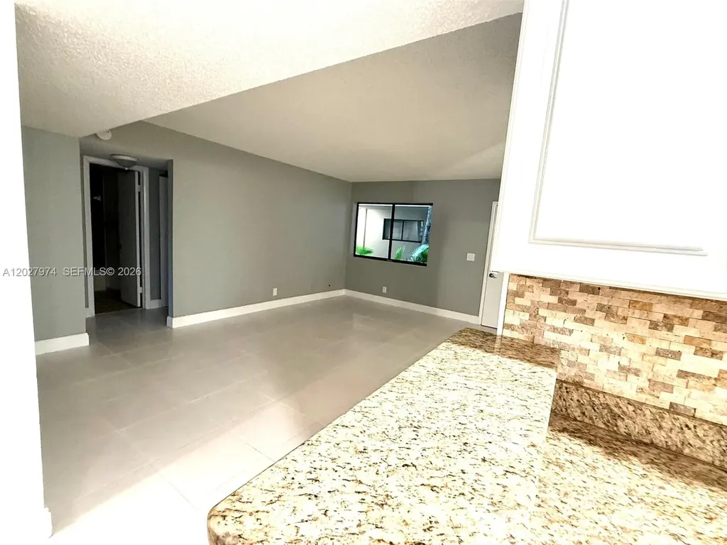 5220 Las Verdes Circle Delray Beach FL 33484