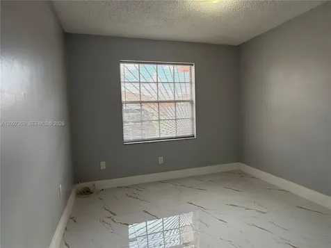 2250 W 74th Place Hialeah FL 33016