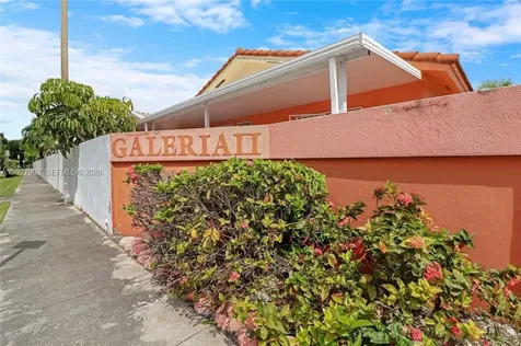 2250 W 74th Place Hialeah FL 33016