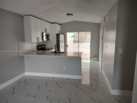 2250 W 74th Place Hialeah FL 33016