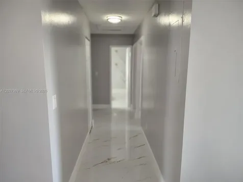 2250 W 74th Place Hialeah FL 33016