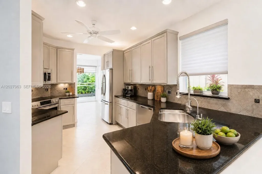 6646 NW 25th Terrace Boca Raton FL 33496