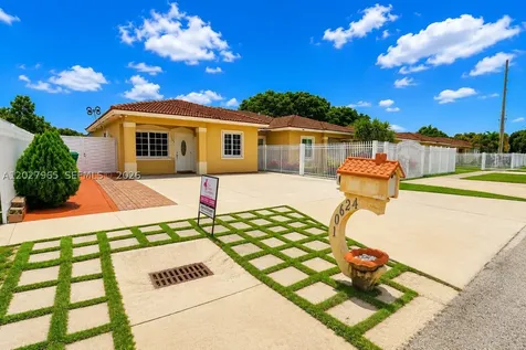 10624 SW 181st Street Miami FL 33157