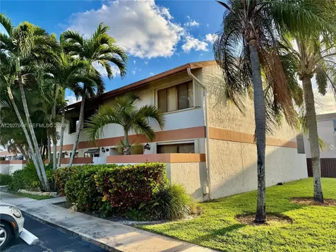 4403 SW 70th Terrace Davie FL 33314