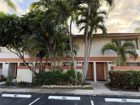 4403 SW 70th Terrace Davie FL 33314
