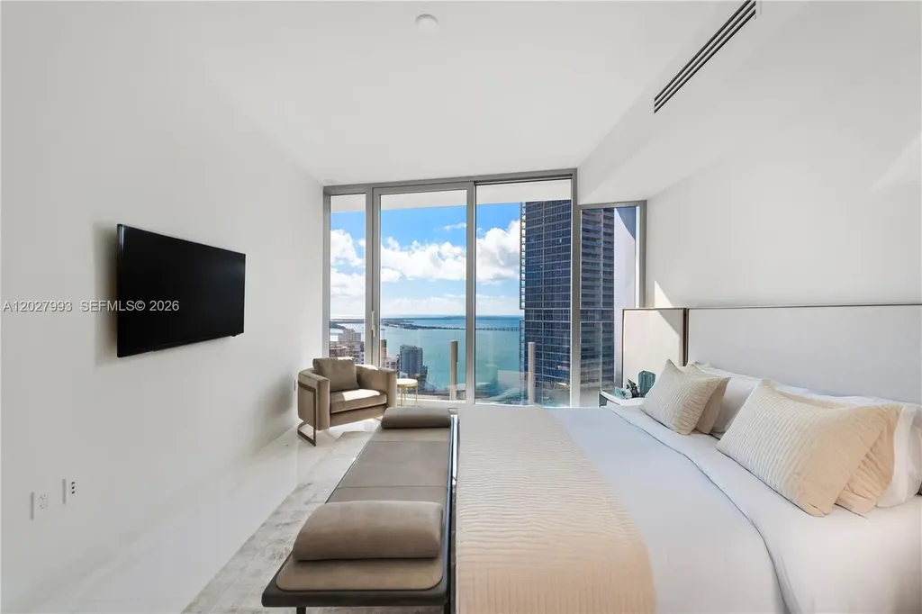 300 Biscayne Boulevard Way Miami FL 33131