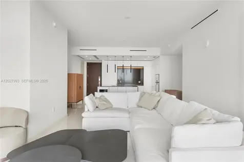 300 Biscayne Boulevard Way Miami FL 33131