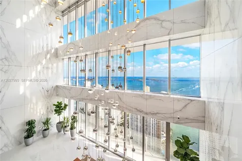 300 Biscayne Boulevard Way Miami FL 33131
