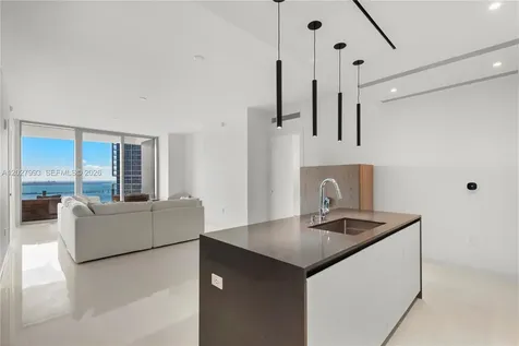 300 Biscayne Boulevard Way Miami FL 33131