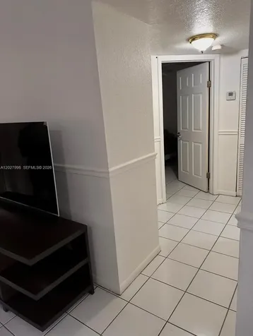 5420 W 21st Court Hialeah FL 33016